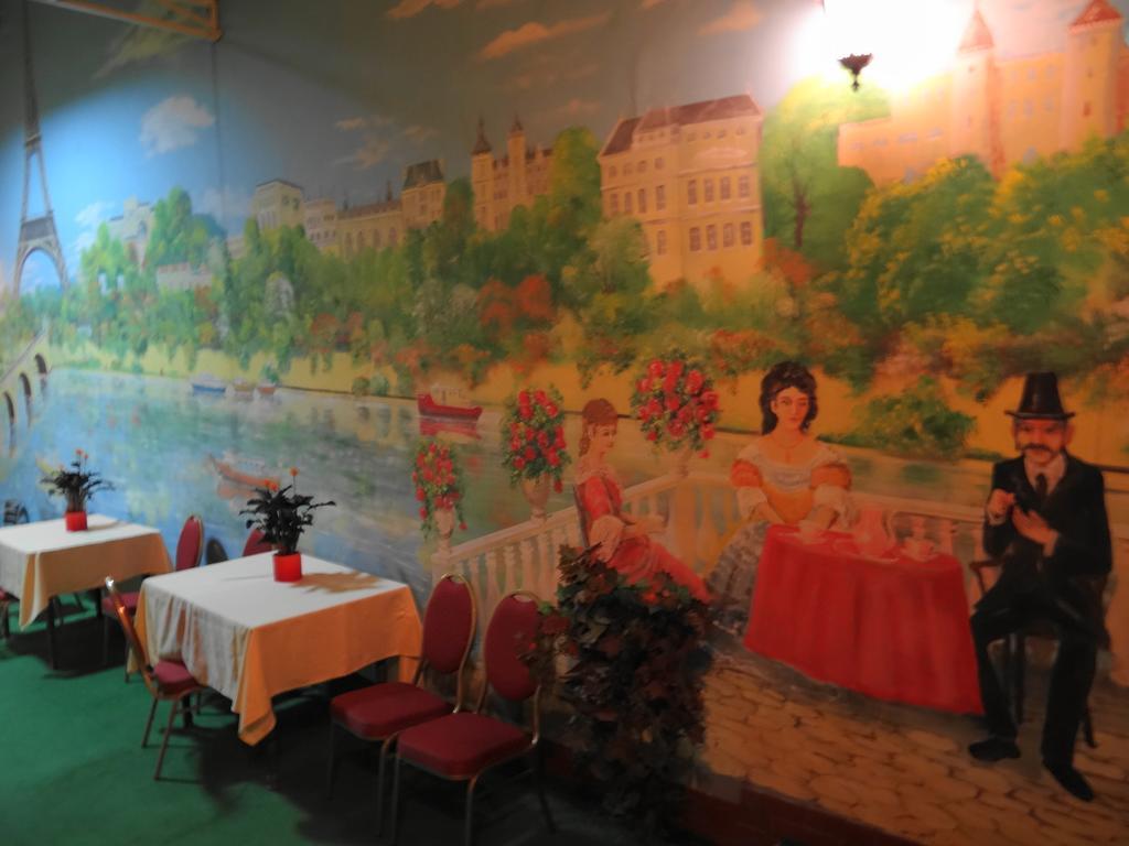 Hotel Sekwana Częstochowa Exteriör bild